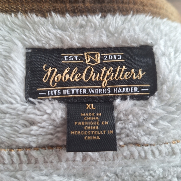 Plaid Button-Up Jacket - Picture 5 of 5